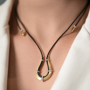 Minotaur collection Pendant with white diamonds