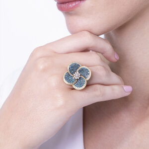Volcanic Flower Collection Ring with diamonds
