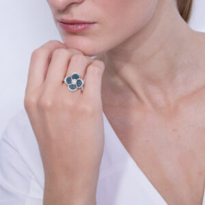 Volcanic Flower Collection Ring with diamonds