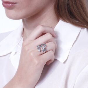 Peristeriones Collection Ring with diamonds