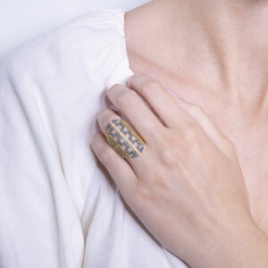 Peristeriones Collection Ring with diamonds