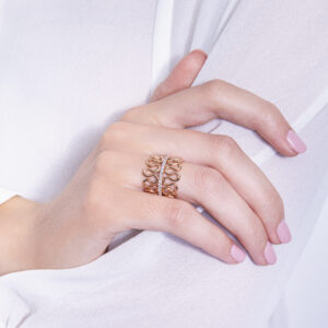 Peristeriones Collection Ring with diamonds