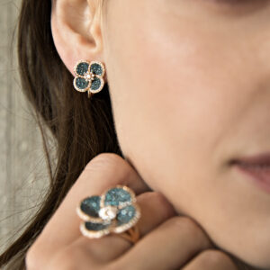 Volcanic Flower Collection Earrings with diamonds