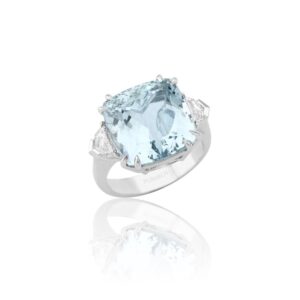 Atlantis Collection ring with Aquamarine centerstone & white diamonds